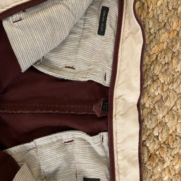 COPY - J.Crews Mens Broken in Chino in Urban Slim fit - Picture 3 of 6